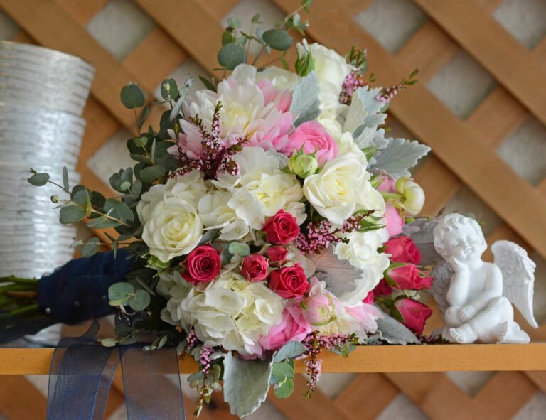 Biblical Meaning of Smelling Flowers: Understanding Floral Symbolism in Scripture
