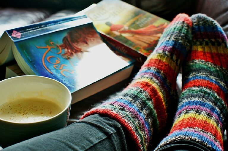 Spiritual Meaning of Socks in a Dream: Guidance on Boundaries and Stability