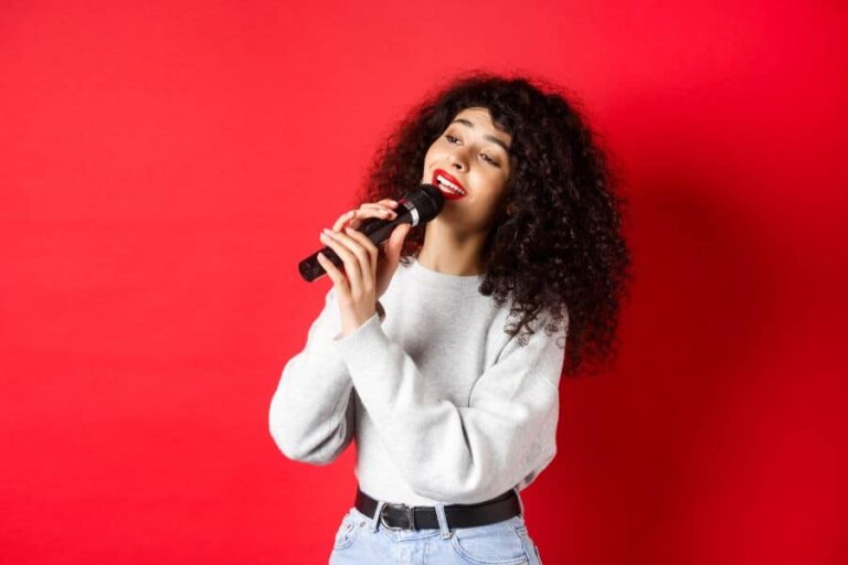 Spiritual Meaning of Singing in a Dream