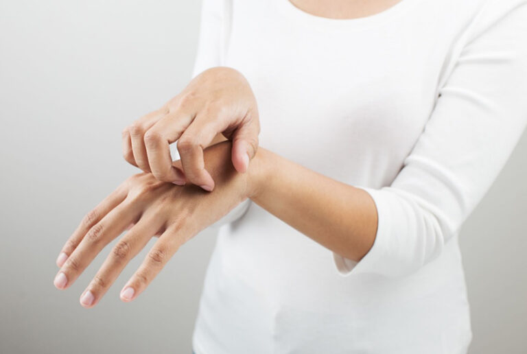 Biblical Meaning of Right Hand Itching