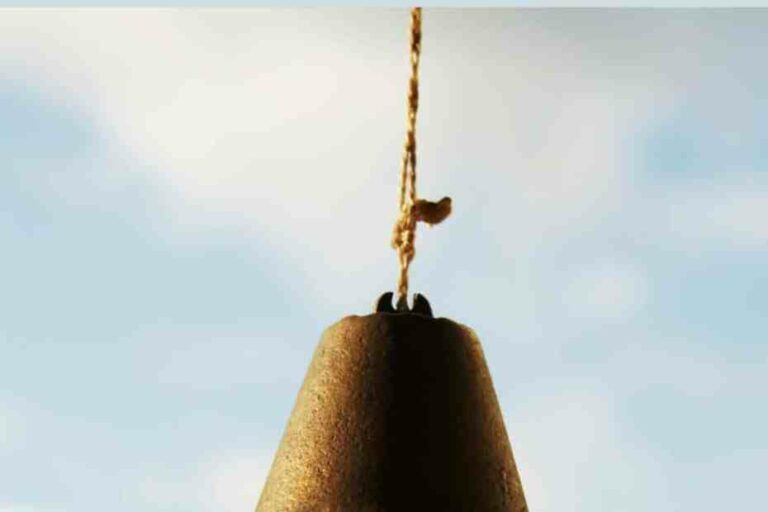 Spiritual Meaning of Doorbell Ringing And No One There