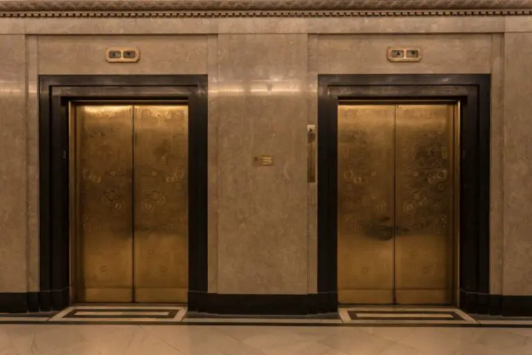 Biblical Meaning of Elevator in Dreams
